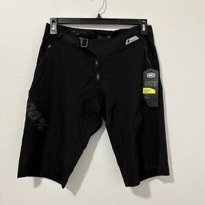 NWT 100% Airmatic Men's Mountain Bike Shorts Size 32 - Black - MTB, BMX, Cycling